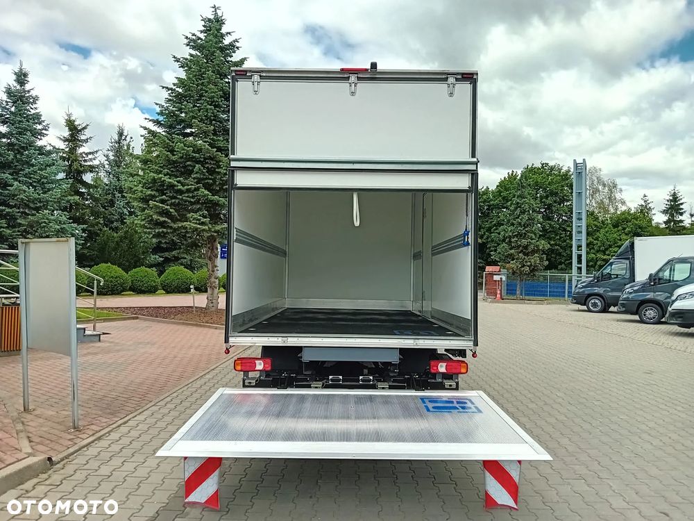 Iveco DAILY 50C18HA8Z 3.0 180KM Hi-Matic Kontener + Winda - 6