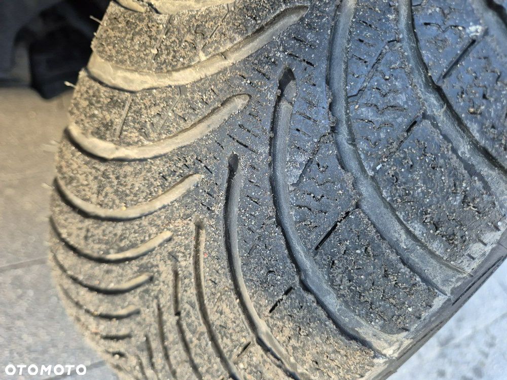 Opel Corsa 1.4 16V 150 Jahre - 7