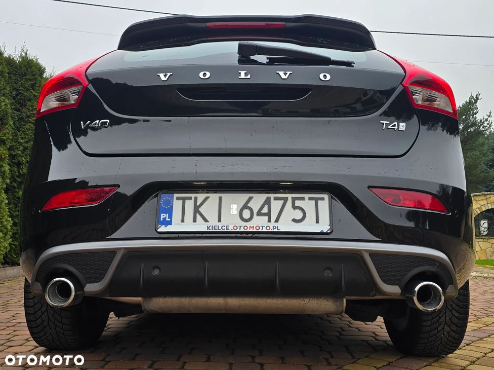 Volvo V40 T4 Drive-E R-Design Momentum - 26