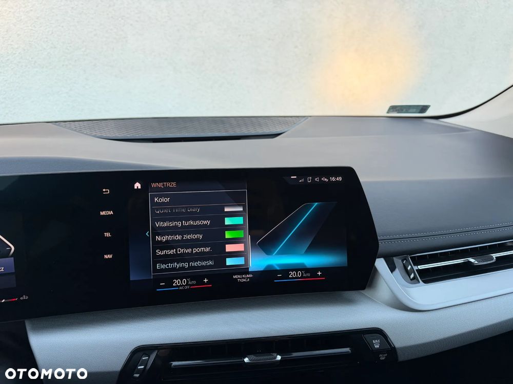 BMW Seria 2 218d - 18