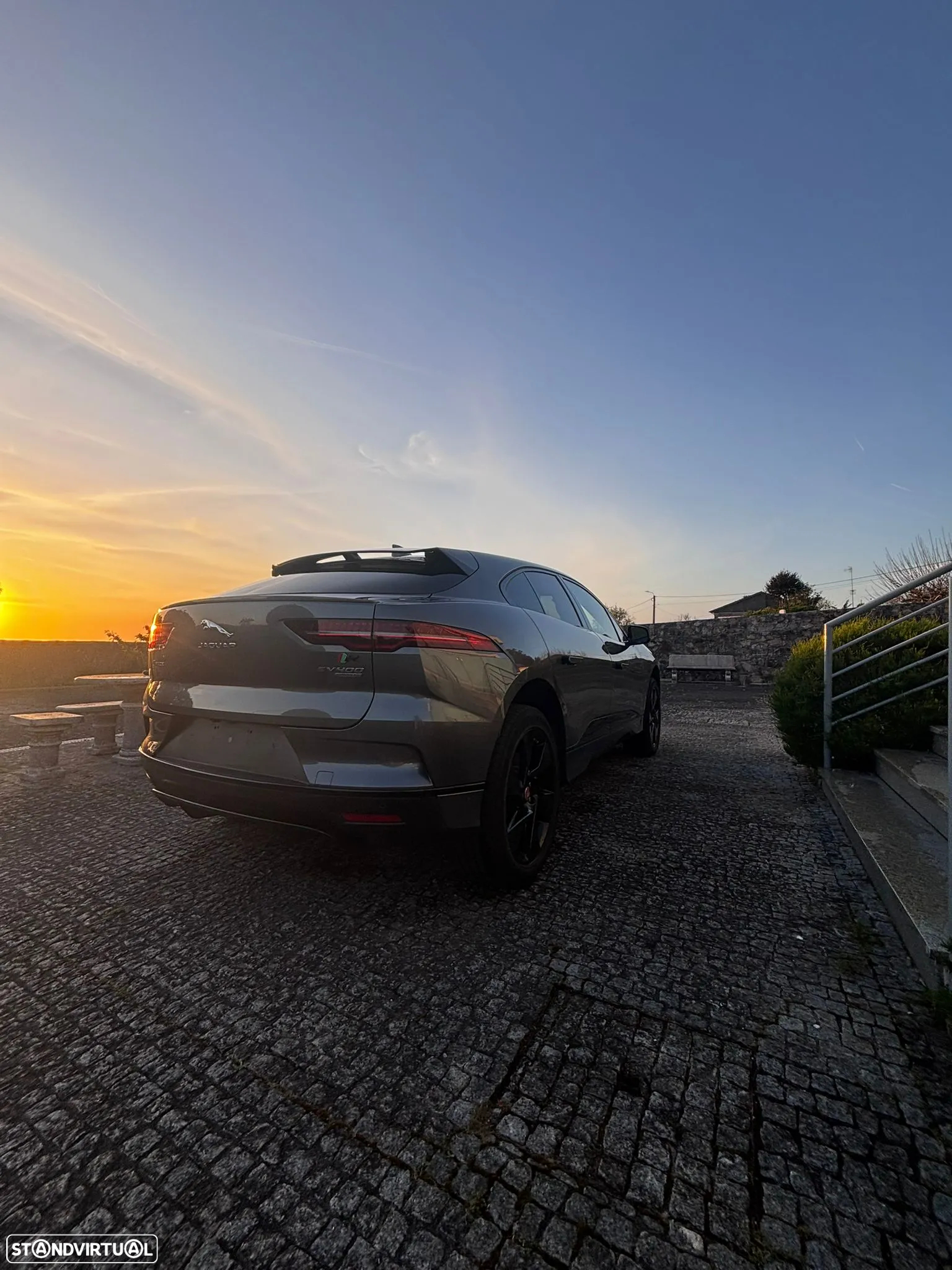 Jaguar I-Pace EV400 AWD R-DYNAMIC SE - 3