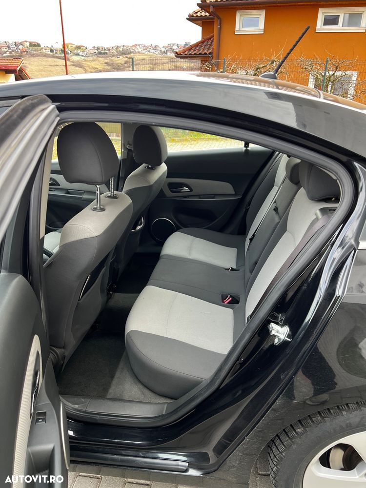 Chevrolet Cruze 2.0 LT - 10