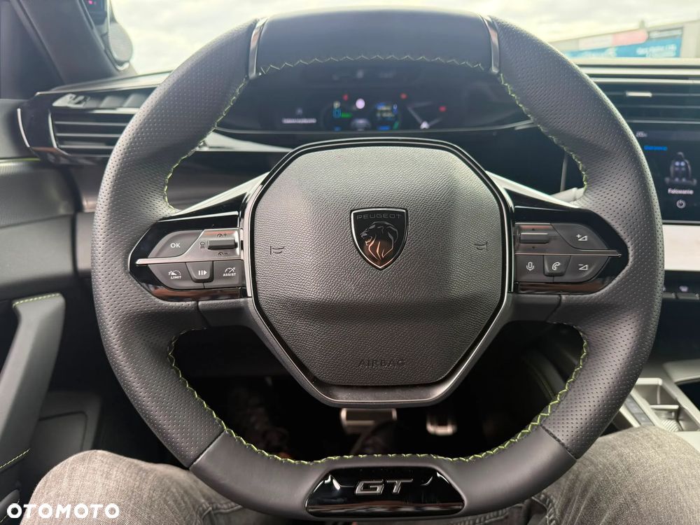 Peugeot 408 1.6 Plug-in Hybrid 240 GT Exclusive e-DCS7 - 35