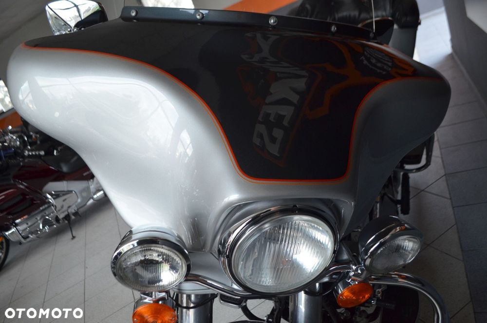 Harley-Davidson FLHT Electra Glide Standard - 10