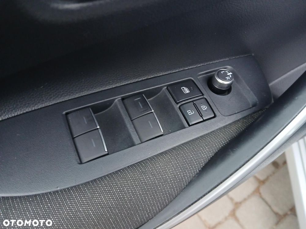 Toyota Corolla 1.8 Hybrid Comfort - 21