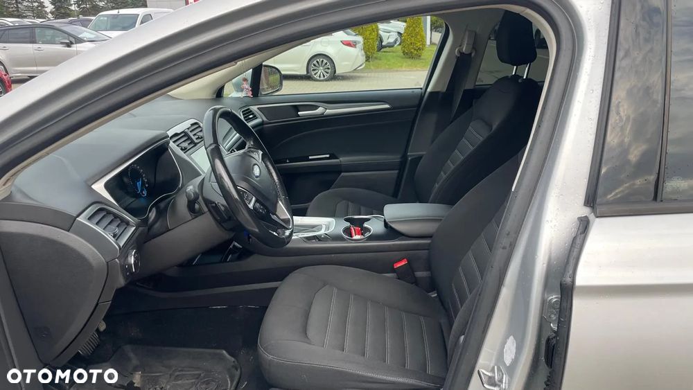 Ford Mondeo 2.0 TDCi Ambiente PowerShift - 17