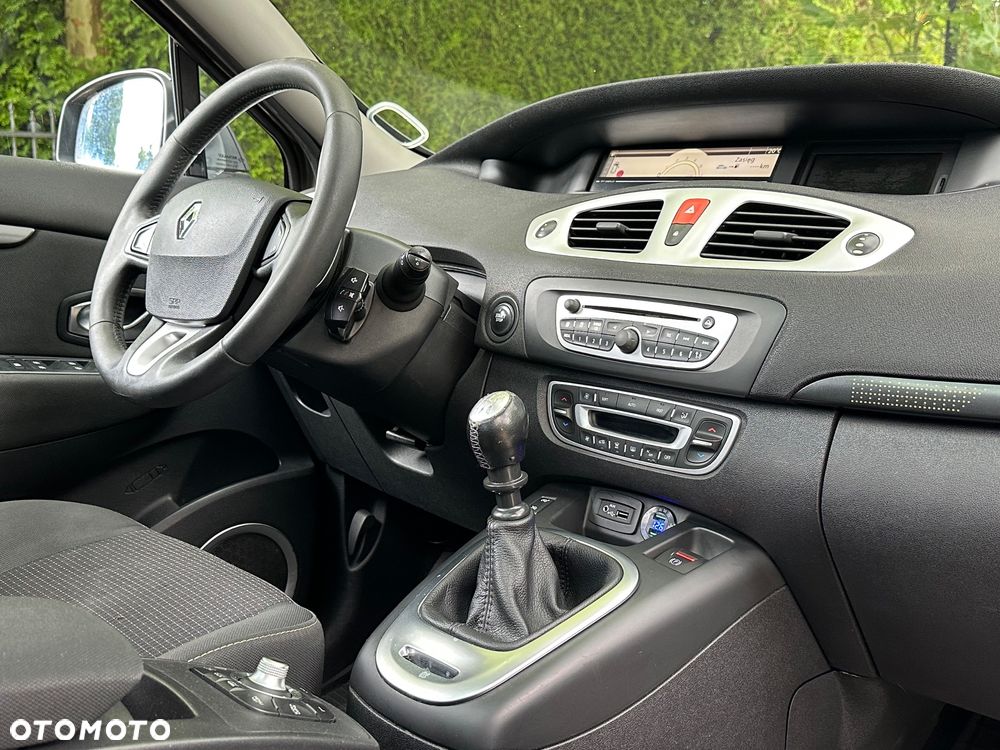 Renault Scenic 1.9 dCi Expression - 10