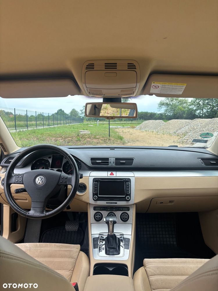 Volkswagen Passat 2.0 TDI DPF Highline DSG - 10