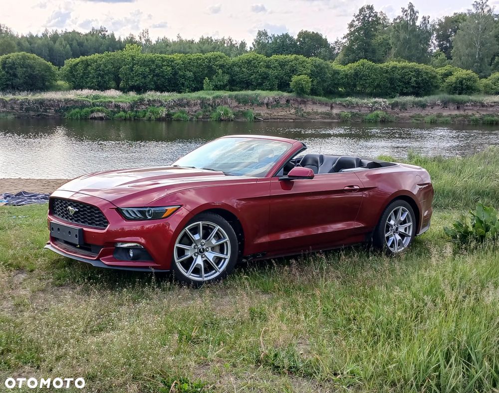 Ford Mustang - 2