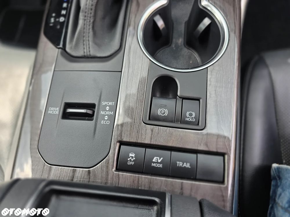 Toyota Highlander 2.5 Hybrid Executive Style - 34