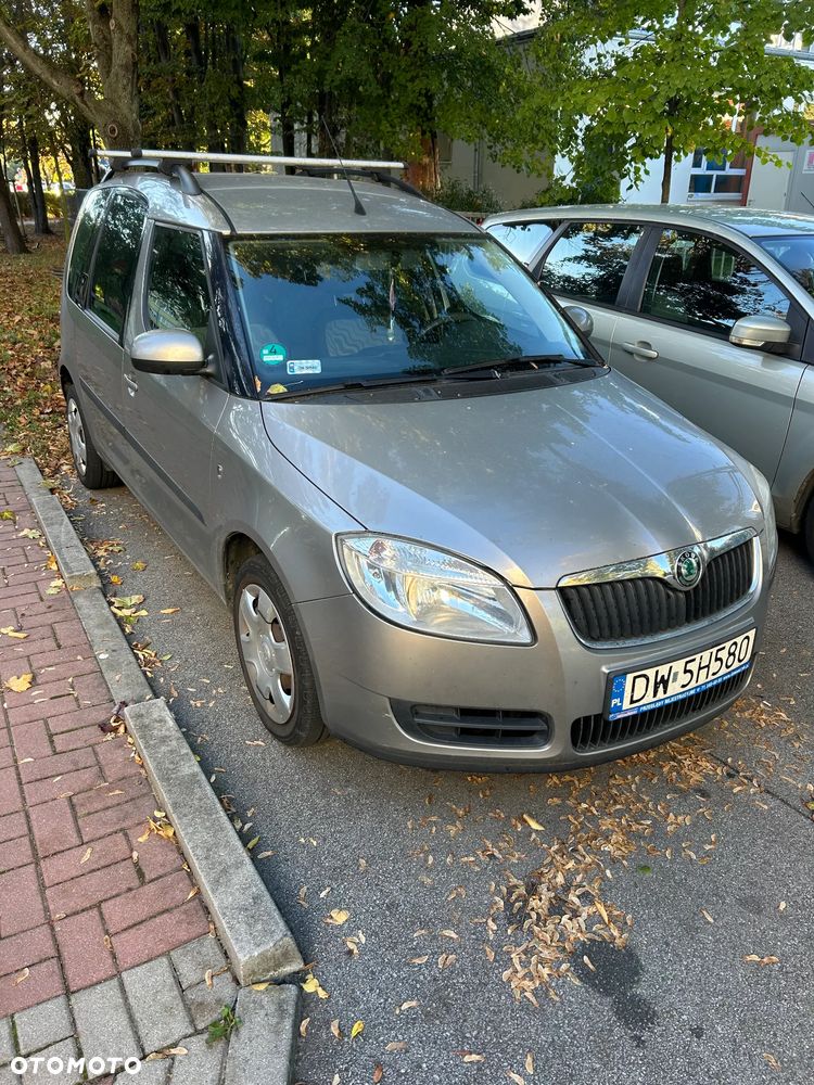 Skoda Roomster 2008 photo 2