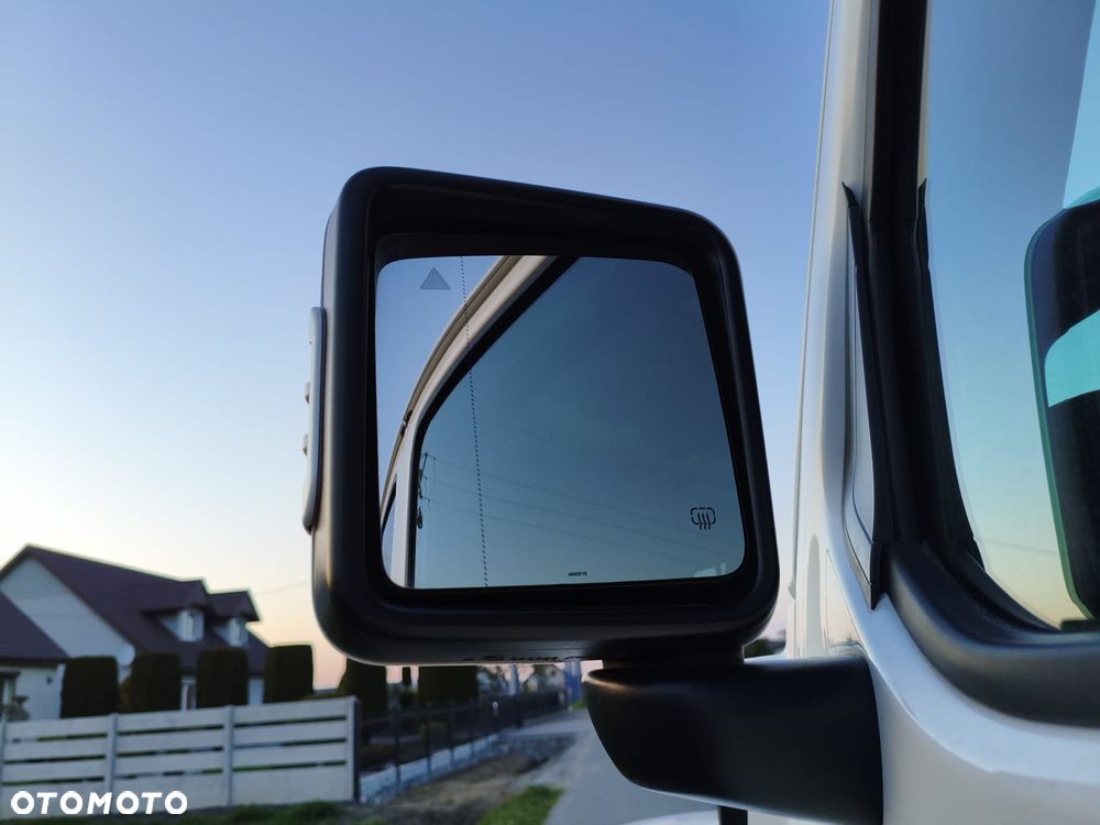 Jeep Wrangler - 36
