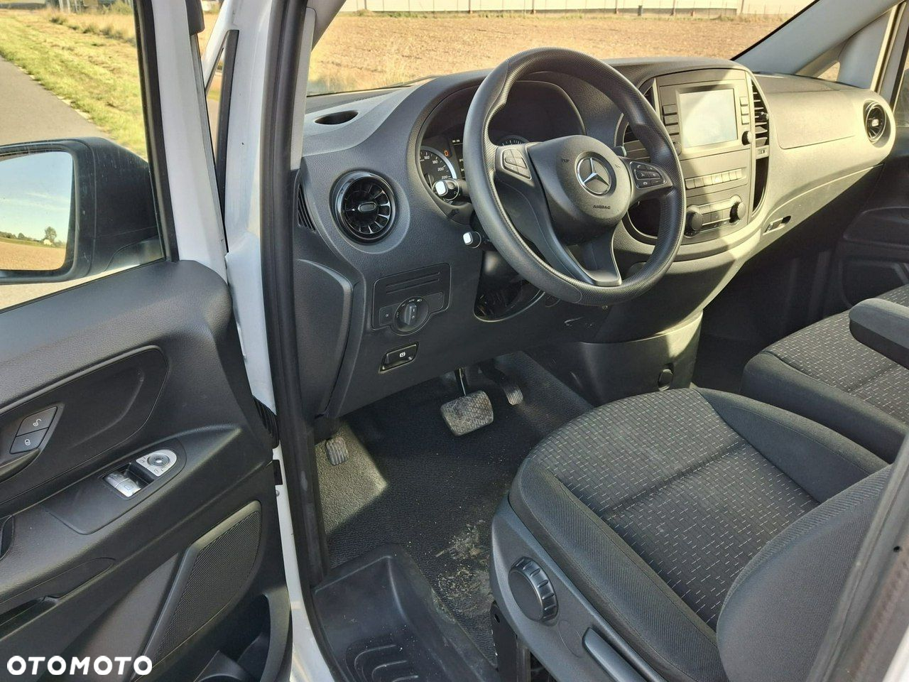 Mercedes-Benz Vito - 25