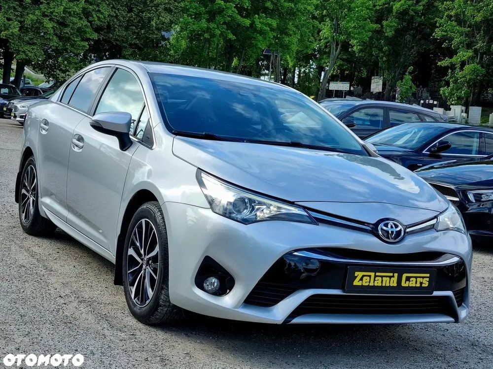 Toyota Avensis 1.8 Prestige - 3
