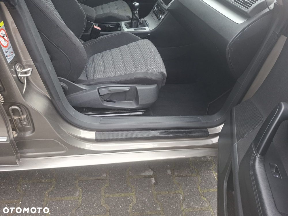 Volkswagen Passat CC - 9