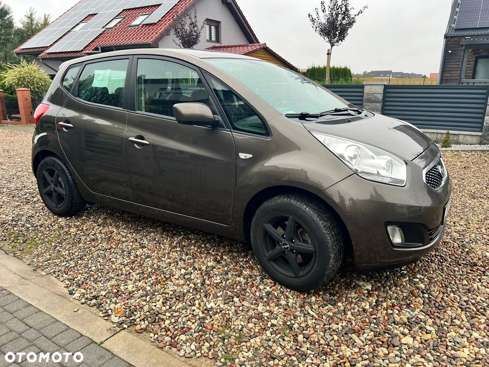 Kia Venga - 3