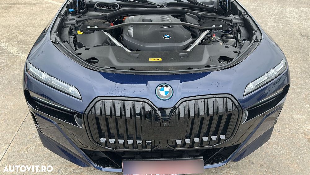 BMW Seria 7 740Li xDrive - 10