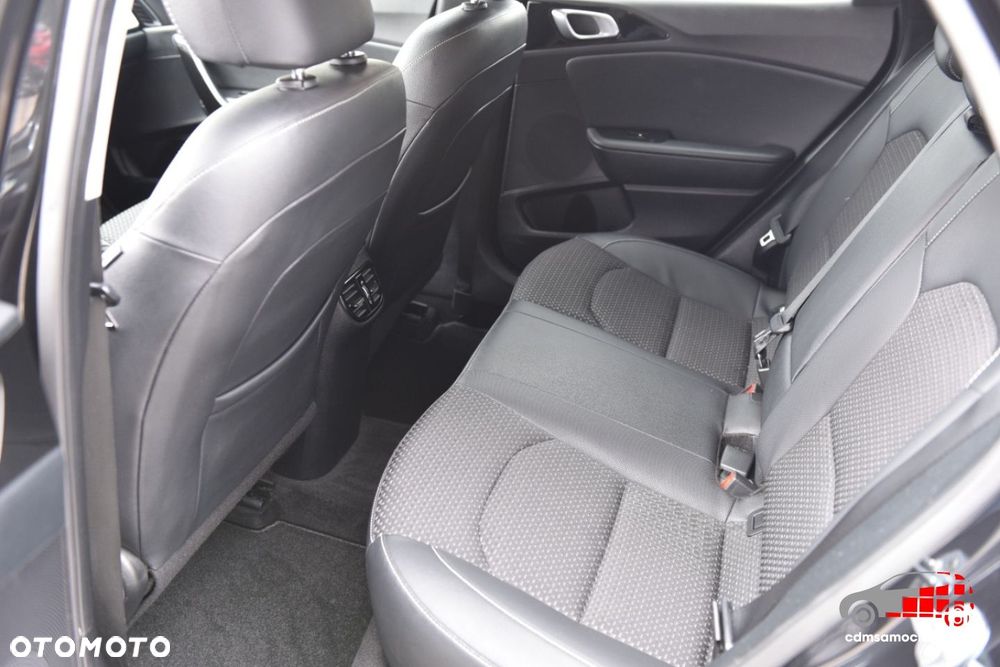 Kia XCeed - 18