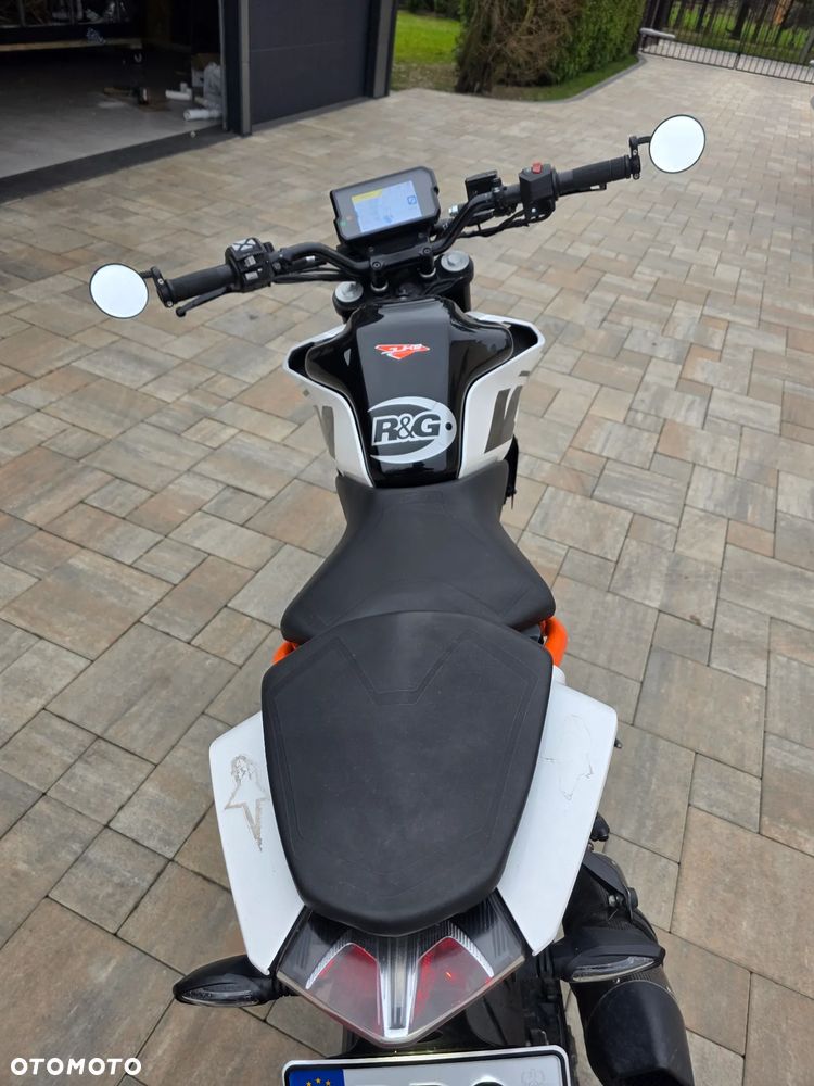 KTM Duke 125 - 7