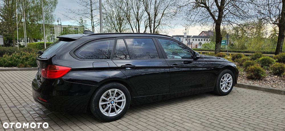 BMW Seria 3 318d DPF - 12