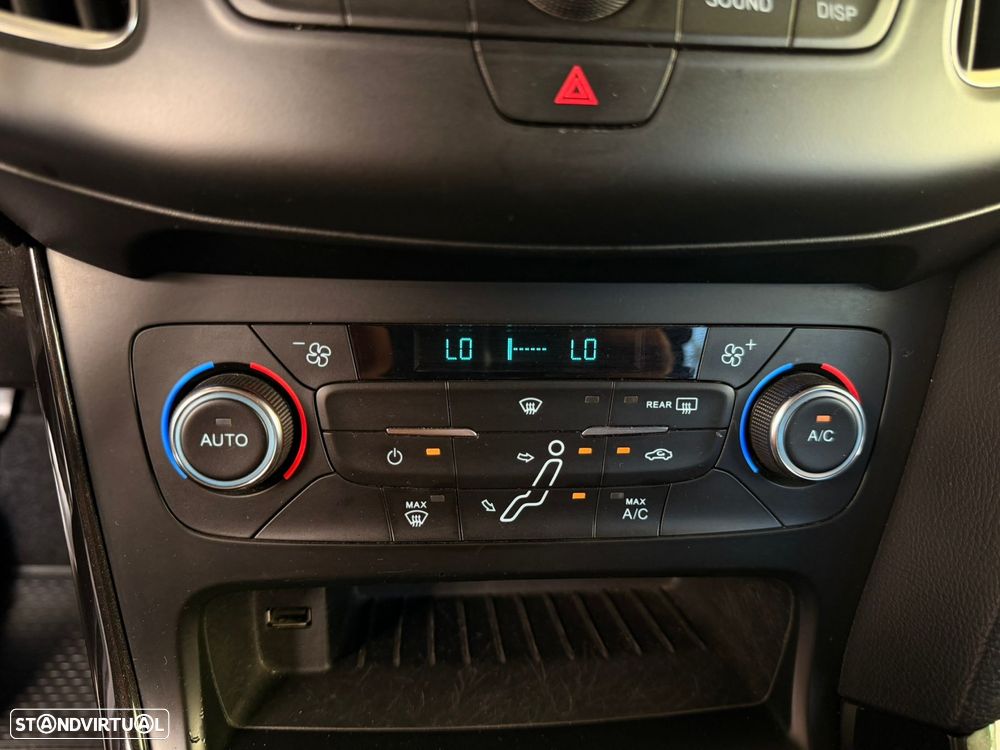 Ford Focus 1.5 TDCi ECOBlue Titanium - 33