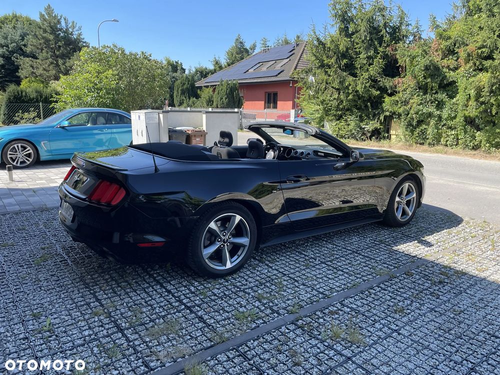 Ford Mustang 3.7 V6 Premium - 17