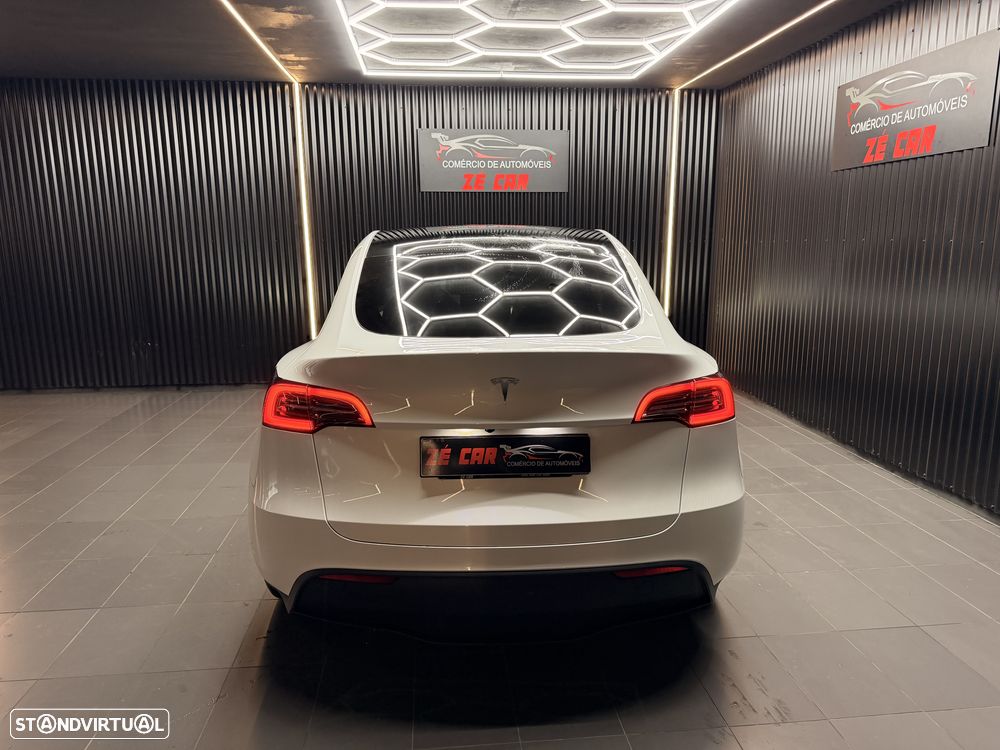 Tesla Model Y RWD - 8