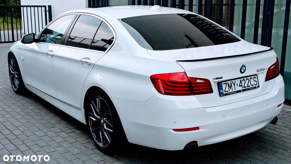BMW 5 Series 2014 photo 2