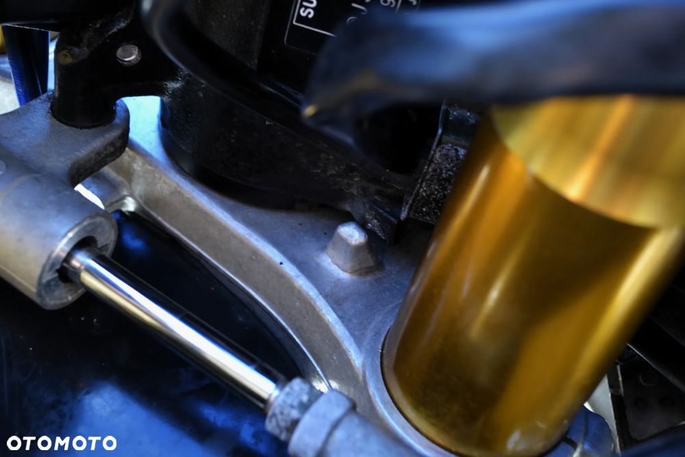 Suzuki GSX-R - 18