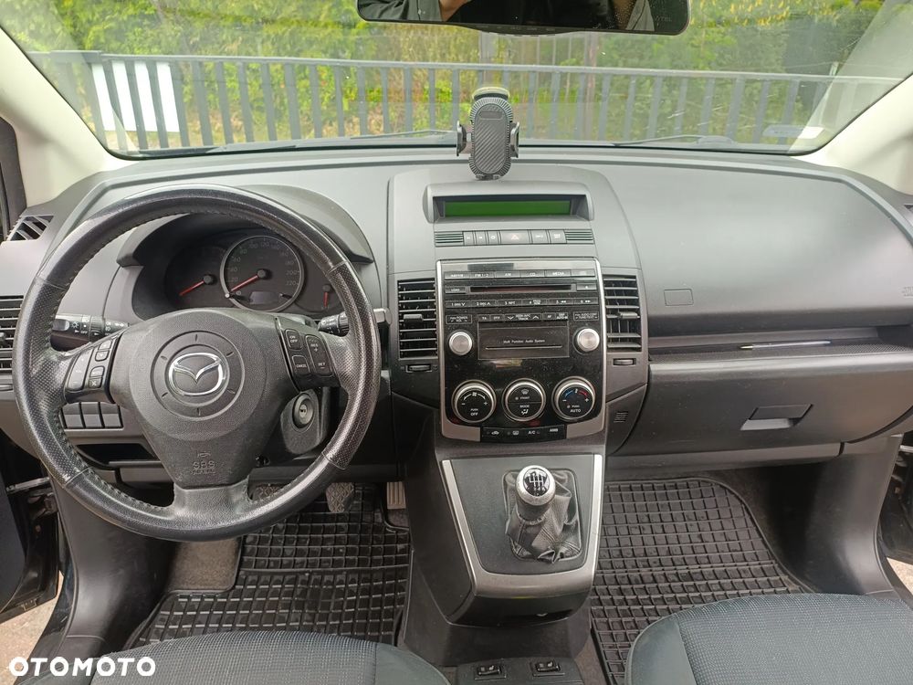 Mazda 5 - 13