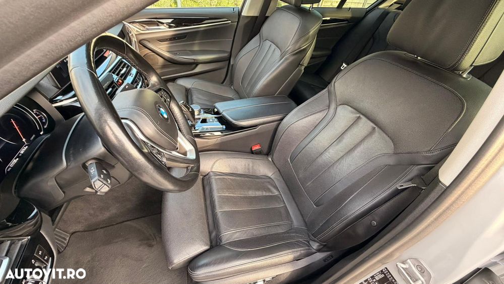 BMW Seria 5 520i Aut. Luxury Line - 13