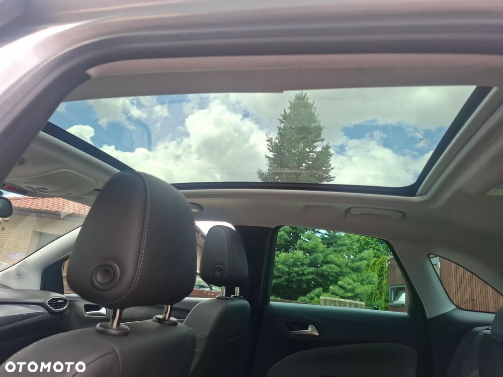 Opel Crossland X 1.2 T Elite S&S - 10