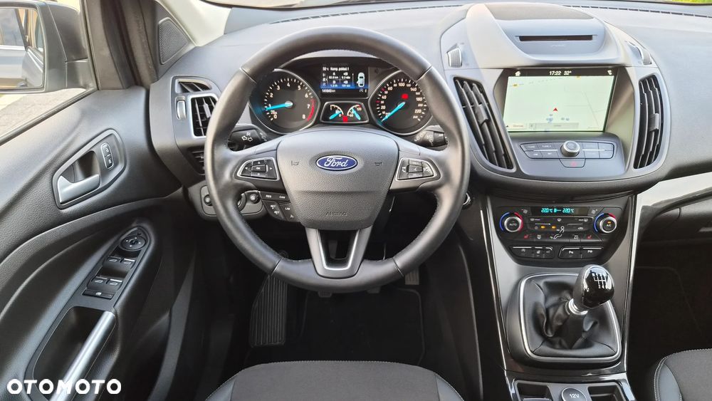 Ford Kuga 1.5 EcoBoost 2x4 Titanium - 9