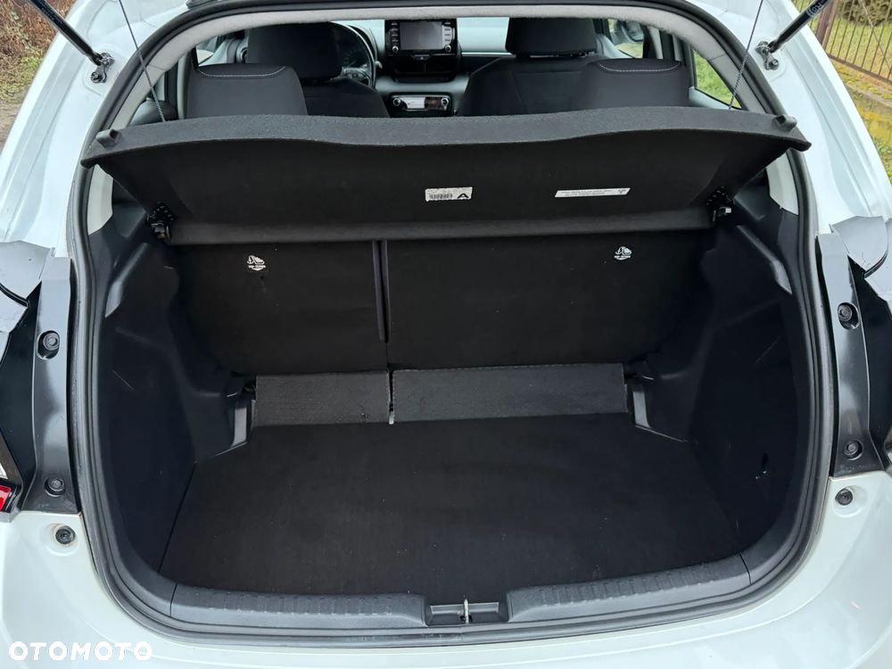 Toyota Yaris Hybrid 1.5 Comfort - 36