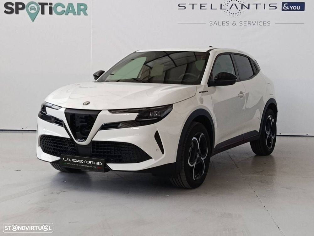 Alfa Romeo Junior 1.2 Speciale eDCT6 - 1