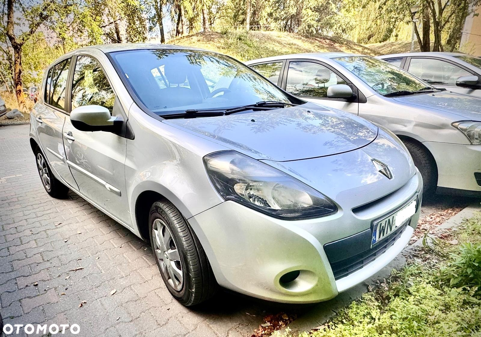Renault Clio 1.2 16V Alize - 2