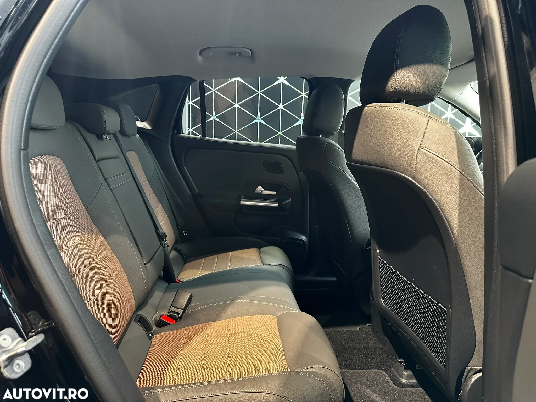 Mercedes-Benz EQA 250+ - 10