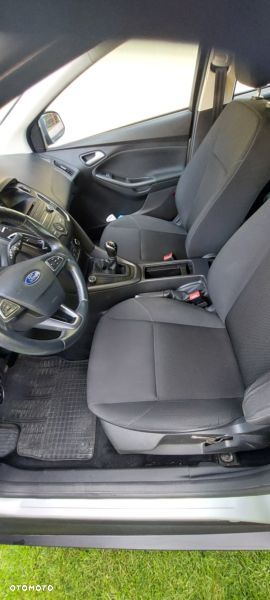 Ford Focus 1.6 Trend - 5