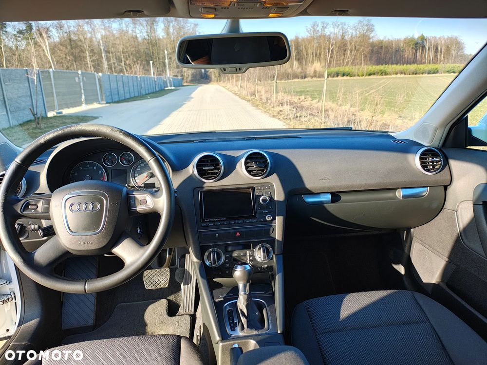 Audi A3 Sportback 1.8 TFSI S tronic Ambiente - 10