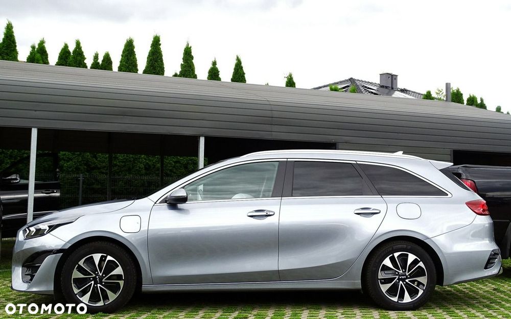 Kia Ceed 1.6 GDI PHEV L Business Line DCT - 8
