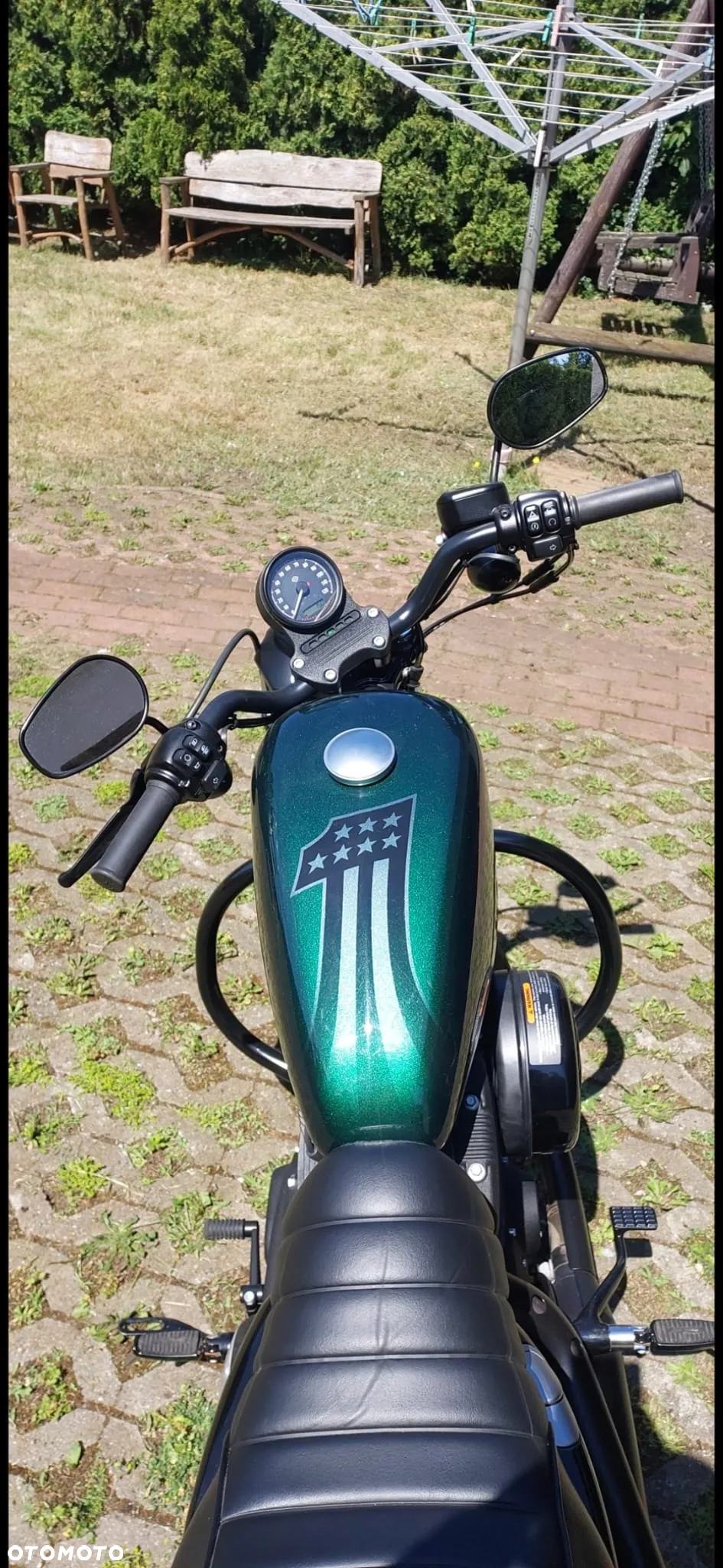 Harley-Davidson Sportster Iron 883 - 5