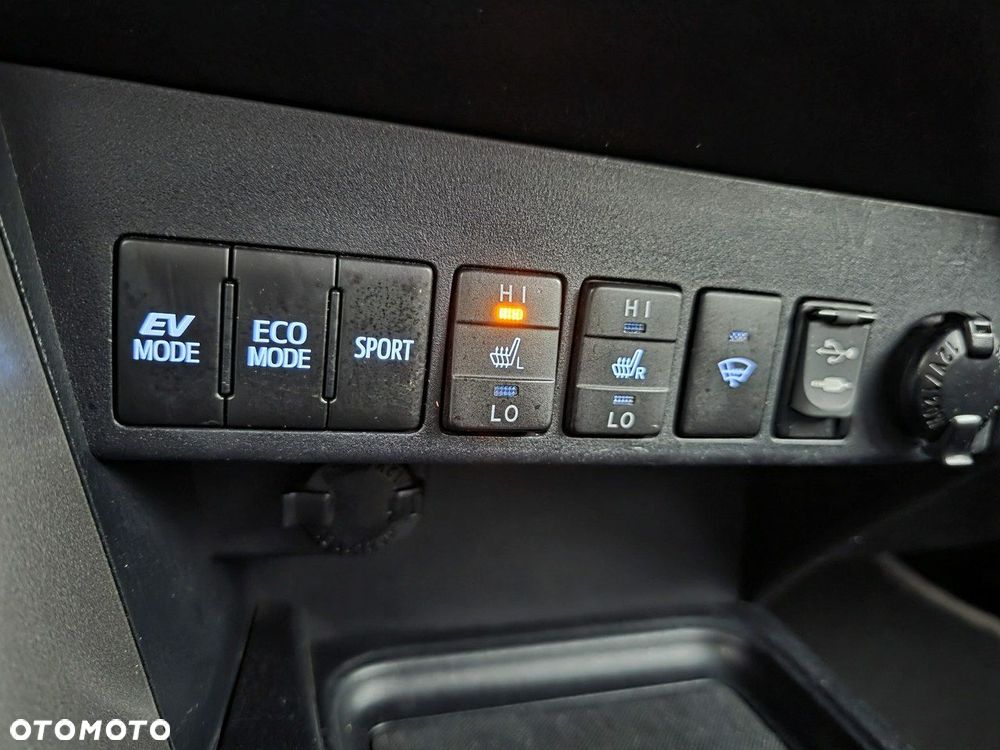 Toyota RAV4 - 14