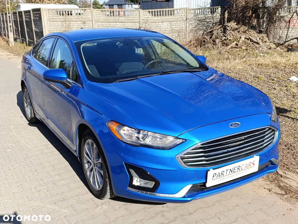 Ford Fusion - 1