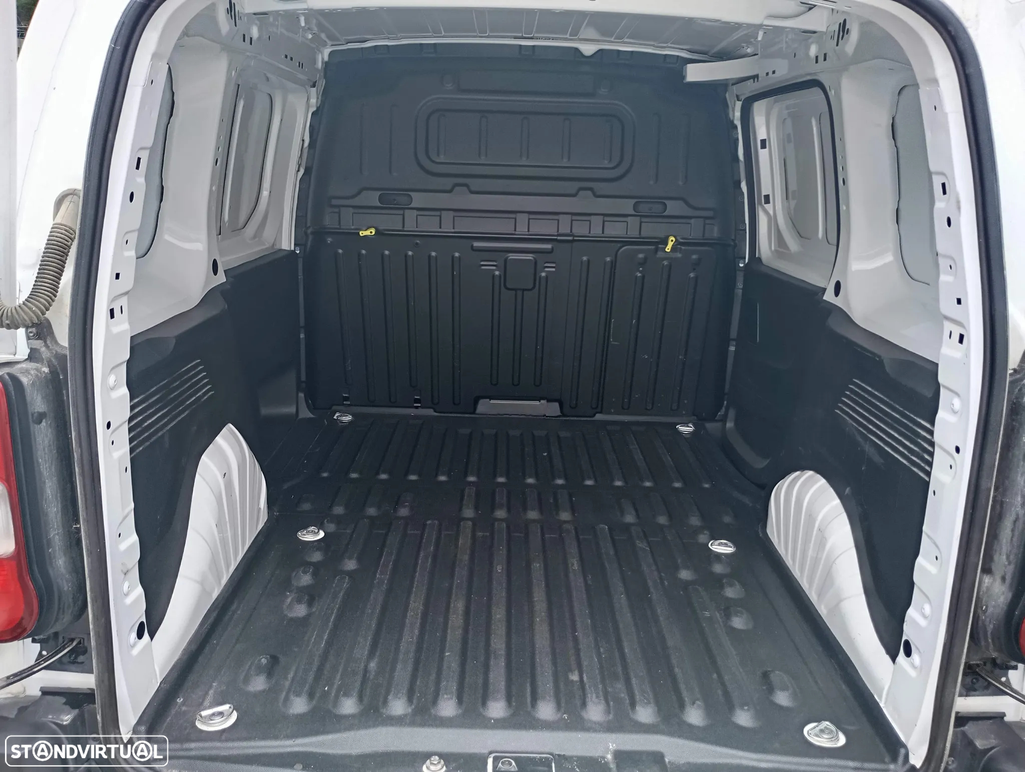 Peugeot Partner Pro Standard - 6