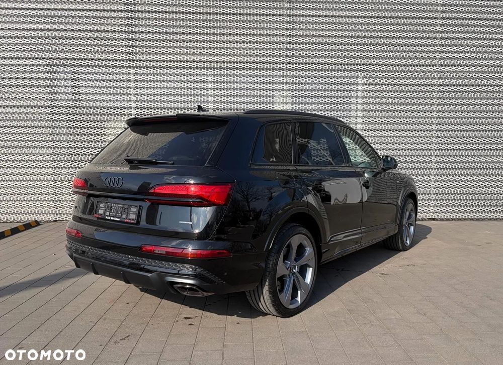 Audi Q7 TFSI e PHEV 290 kW Quattro S Line Tiptr - 6