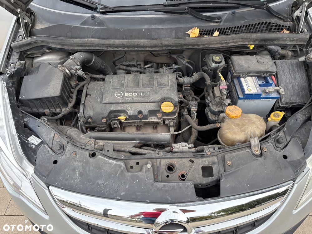 Opel Corsa 1.2 16V Essentia - 18