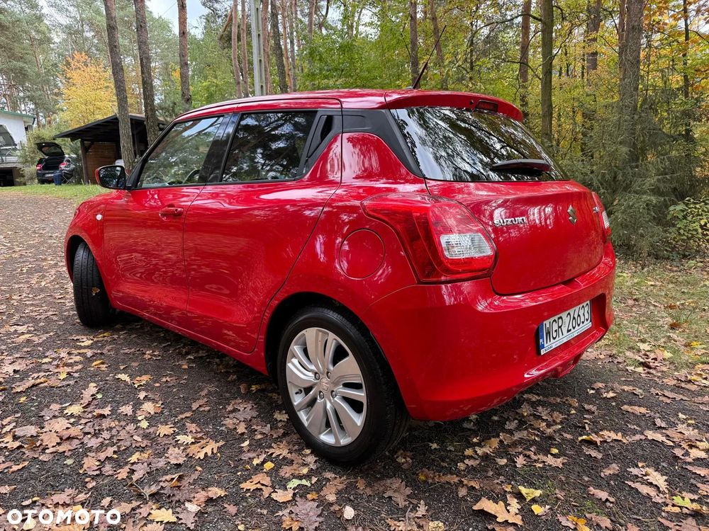 Suzuki Swift 1.2 Premium Plus CVT - 6