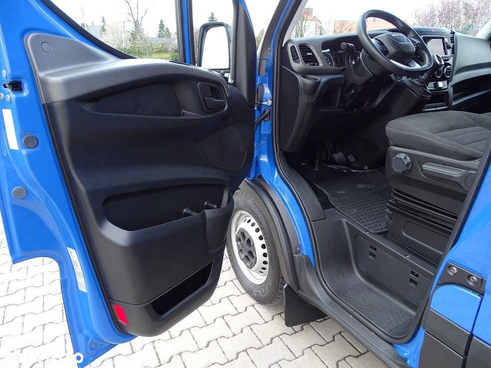Iveco Daily L4H3 35S18 3.0 180 Hi-MATIC FULL LED Brygadówka DOKA 7 Osób UNIKAT!! JAK NOWY!! Salon PL! 1 WŁ.! - 19