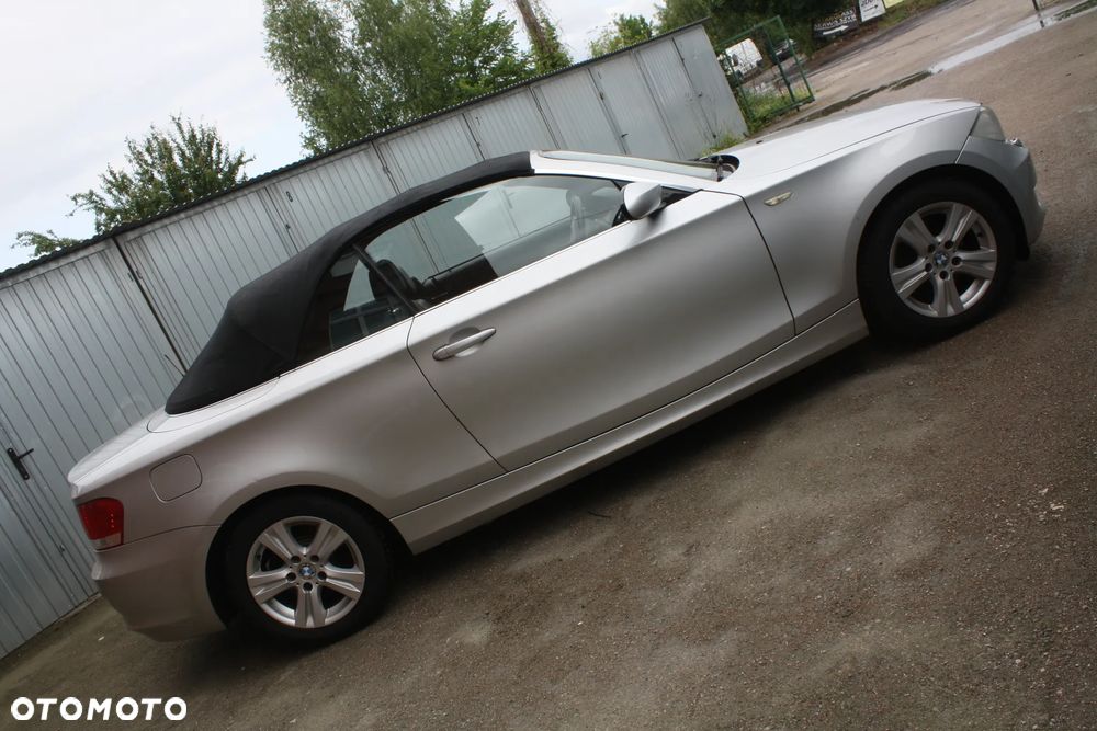 BMW Seria 1 120i Limited Edition Lifestyle mit M Sportpaket - 37