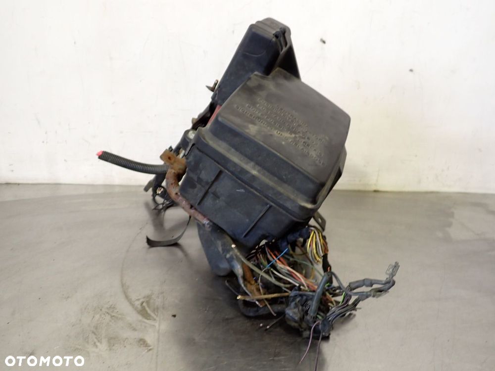 SKRZYNKA BEZPIECZNIKÓW PEUGEOT BOXER II - 4